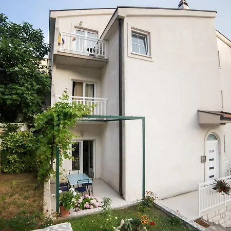 Apartments Tilda Brist Room photo