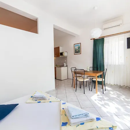 Apartments Tilda Brist Room photo