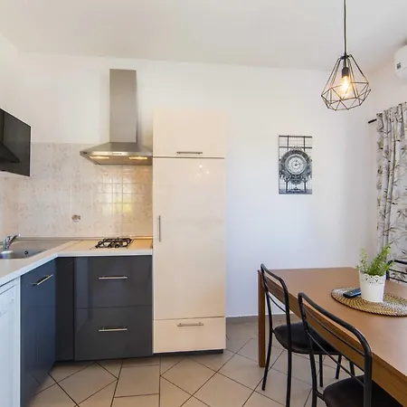 Apartments Tilda Brist Room photo